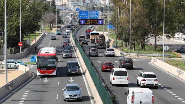 Imagen de la A-7 a su paso por Marbella.