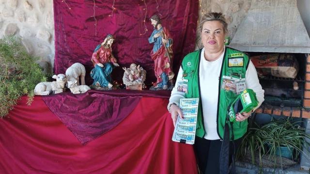 María Socorro, que repartió los décimos premiados.