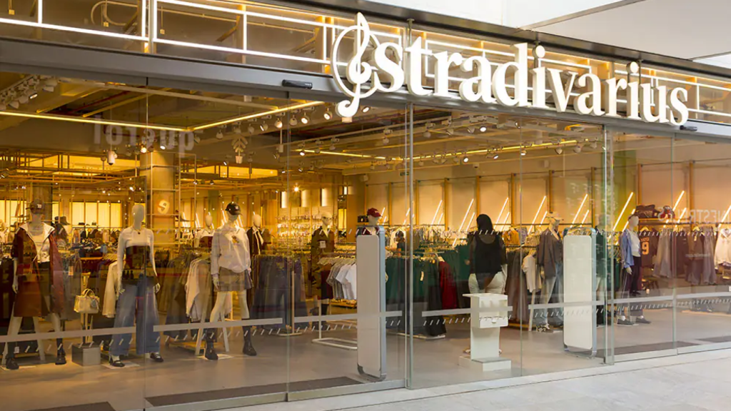 Tienda Stradivarius.