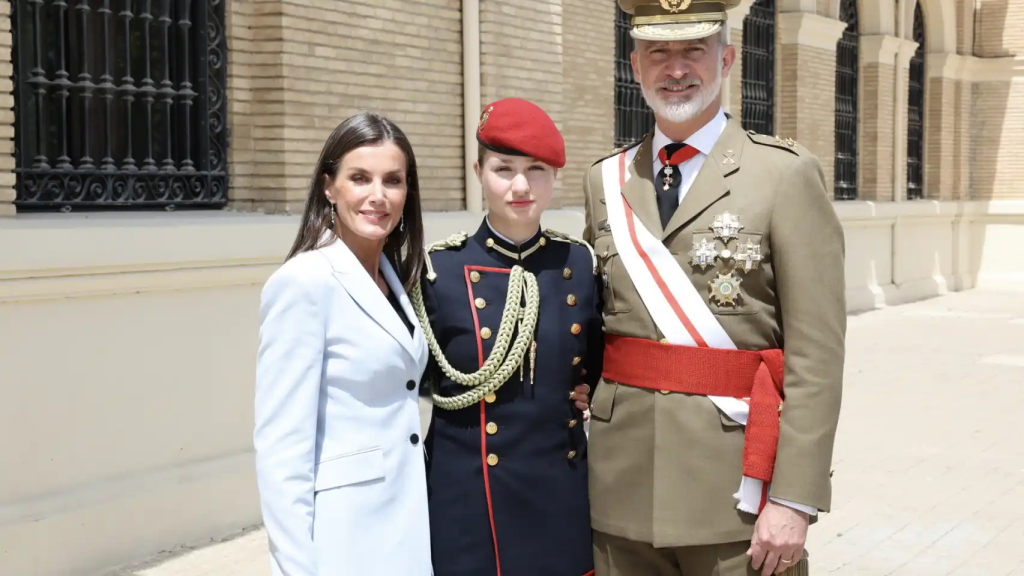 La Princesa y los Reyes, en un acto público en Zaragoza.