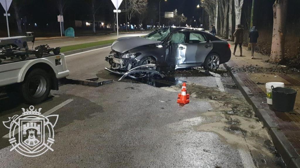 Imagen del coche estrellado en Burgos