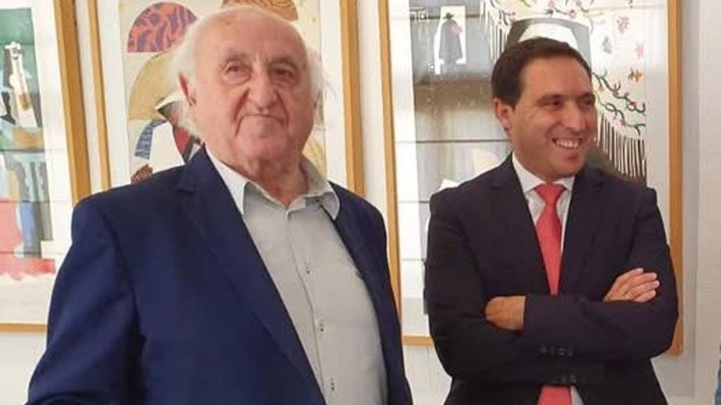 Antonio Pérez en una imagen de archivo junto al presidente de la Diputación de Cuenca, Álvaro Martínez-Chana.