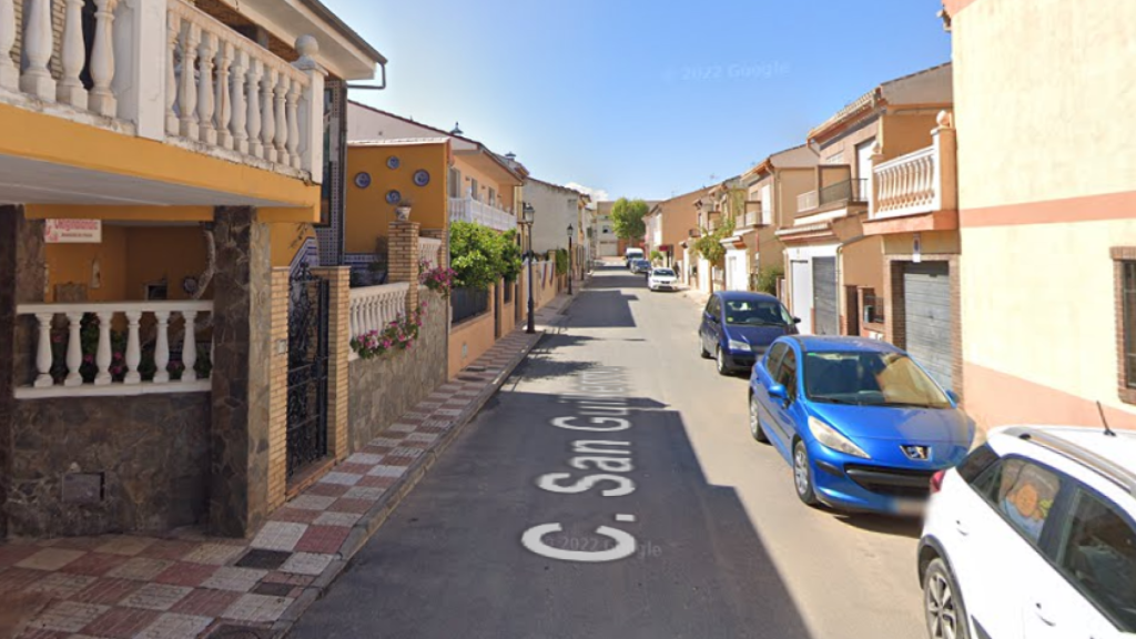 La calle donde estaba ubicada la vivienda afectada por las llamas.