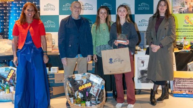 Entrega de regalos en el Trofeo de Navidad de Golf Xaz.