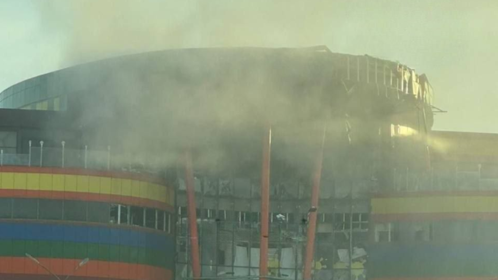 Explosión en un centro comercial en Vladikavkaz, Rusia.