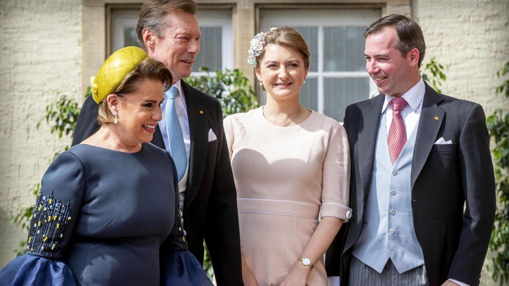 Los actuales grandes duques, Enrique y María Teresa, junto a Guillermo y Stephanie, en un acto nacional en 2019.