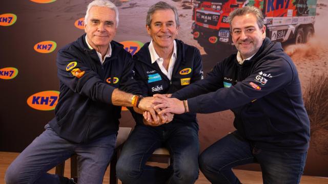 José Luis Criado, Jordi Juvanteny y Xavi Ribas en una entrevista con EL ESPAÑOL antes del Dakar 2025.