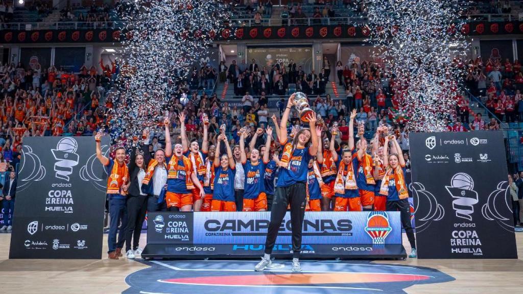 Valencia Basket, campeón de la Copa de la Reina de baloncesto.