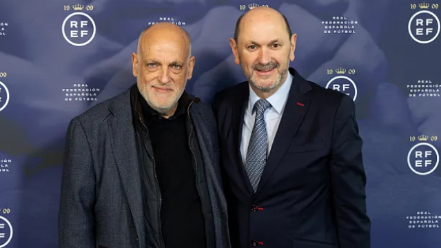 Javier Tebas y Rafael Louzán durante la presentación de la nueva Junta Directiva de la RFEF.