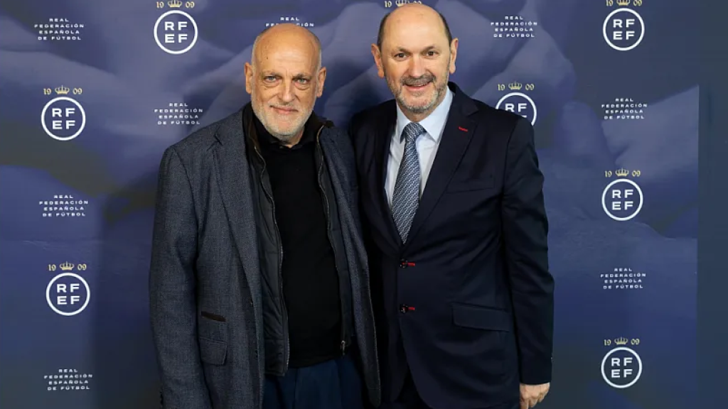 Javier Tebas y Rafael Louzán durante la presentación de la nueva junta directiva.