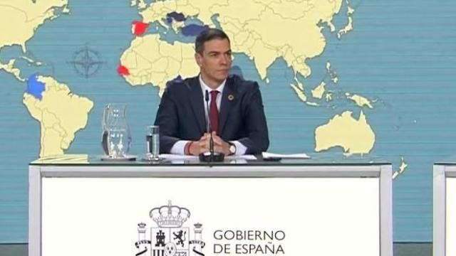 Pedro Sánchez, durante su mensaje de Navidad a las tropas españolas en el exterior.