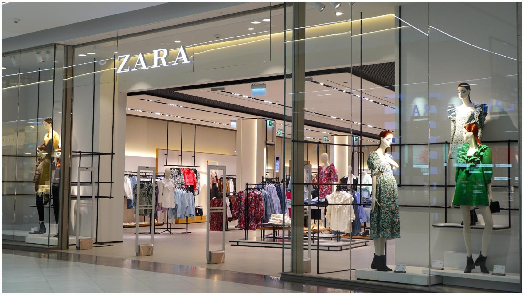 Entrada de una tienda de Zara