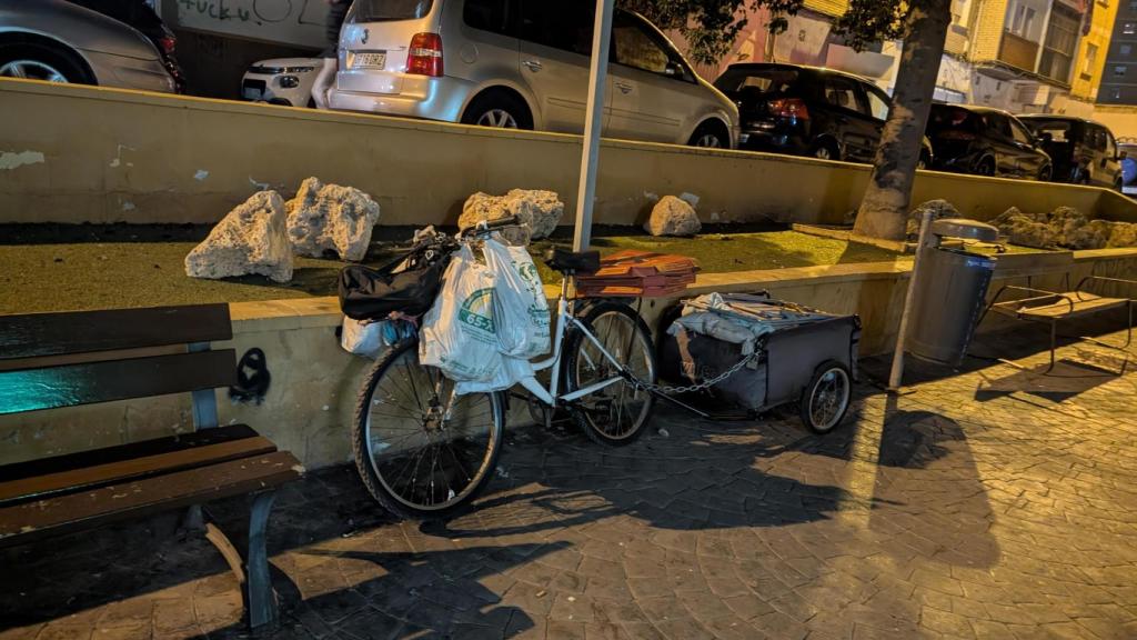 El remolque y la bici de Herbert.