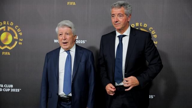 Enrique Cerezo y Gil Marín, durante el sorteo del Mundial de Clubes 2025.