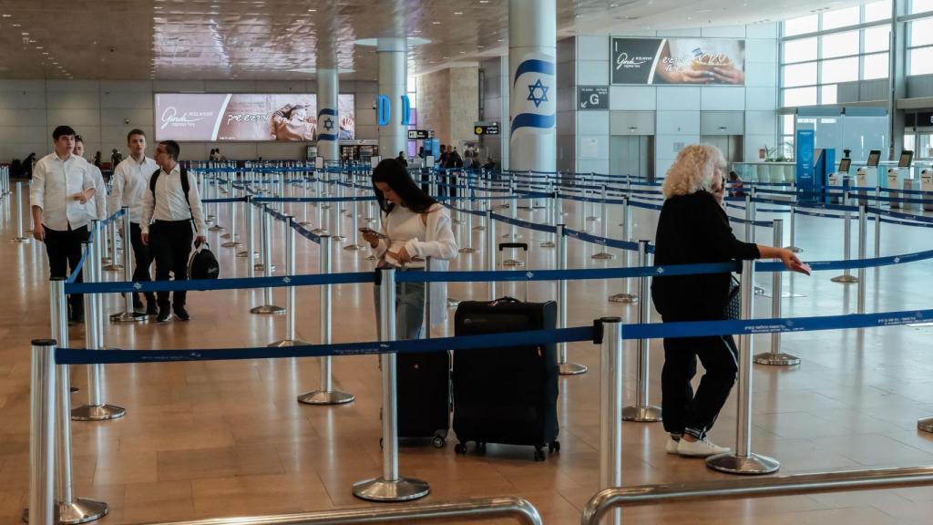 Imagen de archivo del interior del aeropuerto de Ben Gurion, en Tel Aviv.