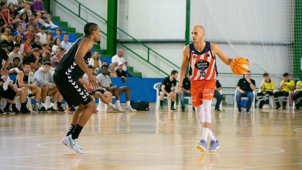 Duelo de pretemporada entre Basquet Coruña y Bilbao Basket