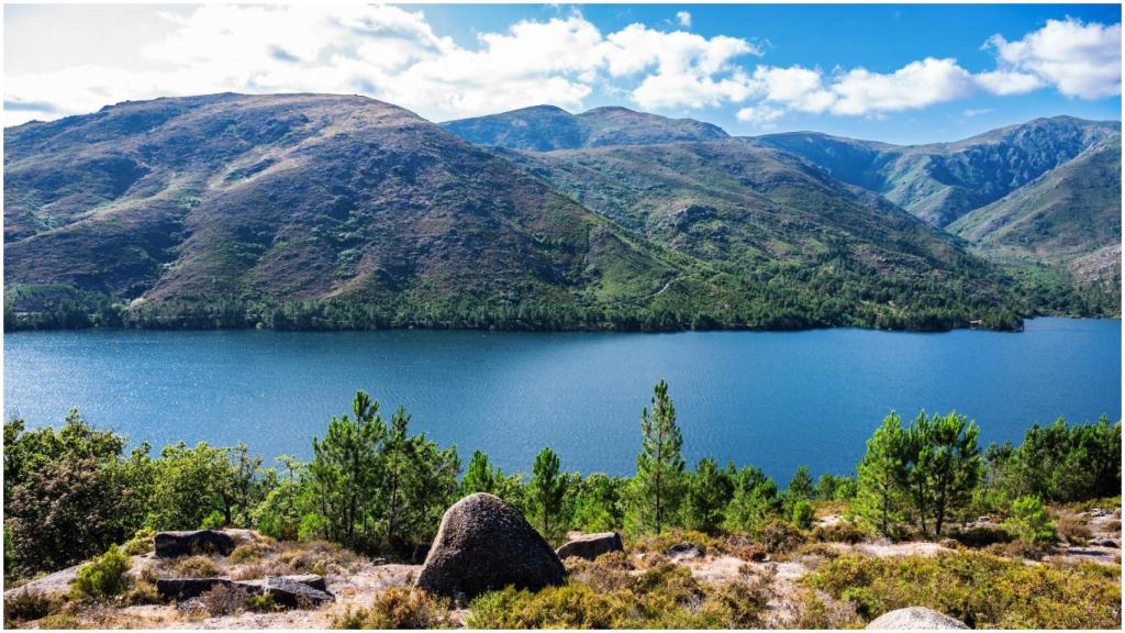 Paisaje del Parque Nacional Peneda-Gerês, Portugal