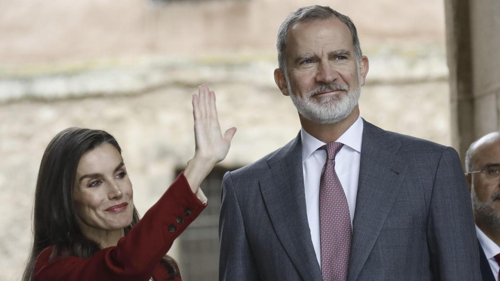 La reina Letizia y el rey Felipe VI, el pasado día 19 durante una visita al Ayuntamiento de Cuenca.