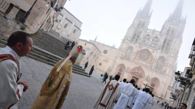 El arzobispo de Burgos preside la apertura del Jubileo 2025 'Peregrinos de Esperanza'