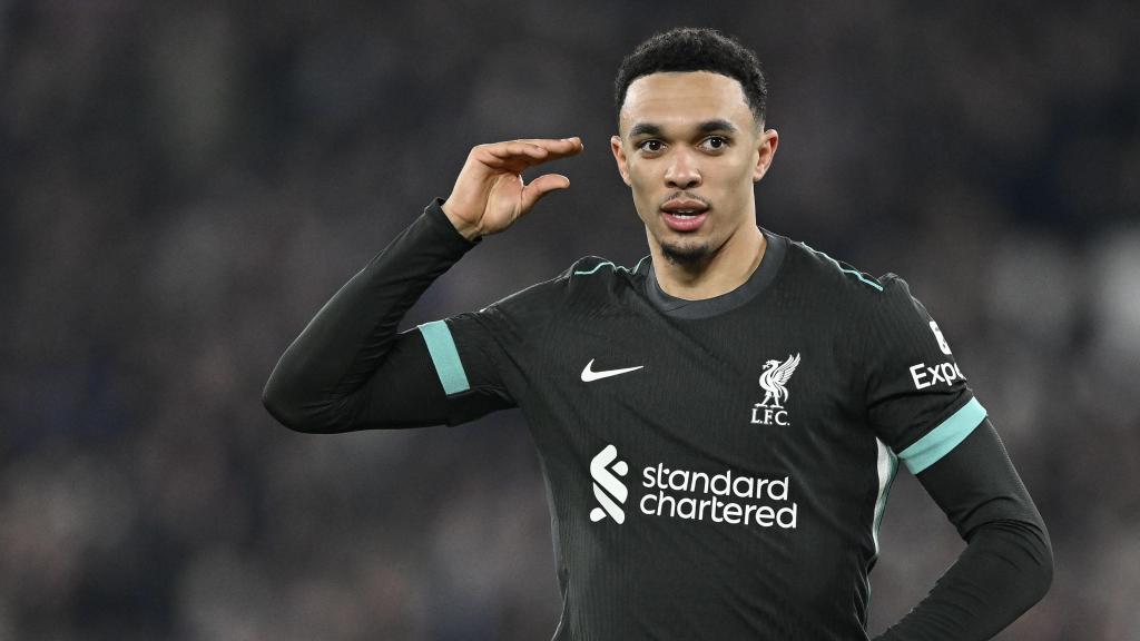 Trent Alexander-Arnold celebra un gol con el Liverpool