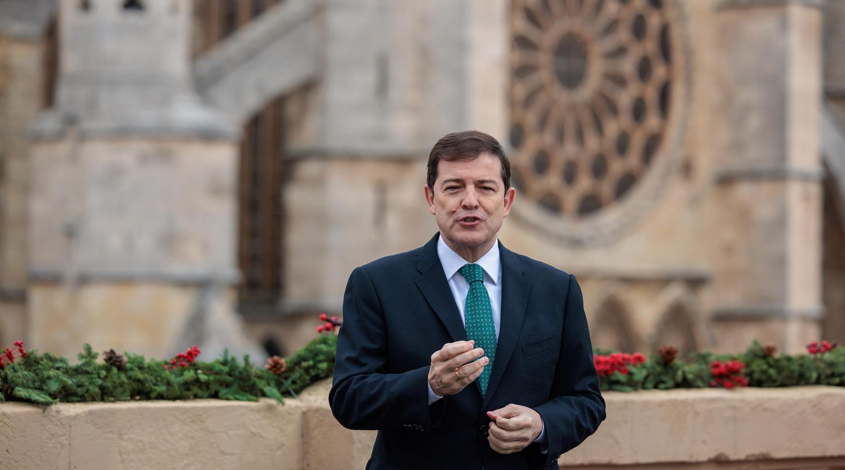 El presidente de la Junta, en el tradicional mensaje de fin de año, realizado desde la Catedral de León