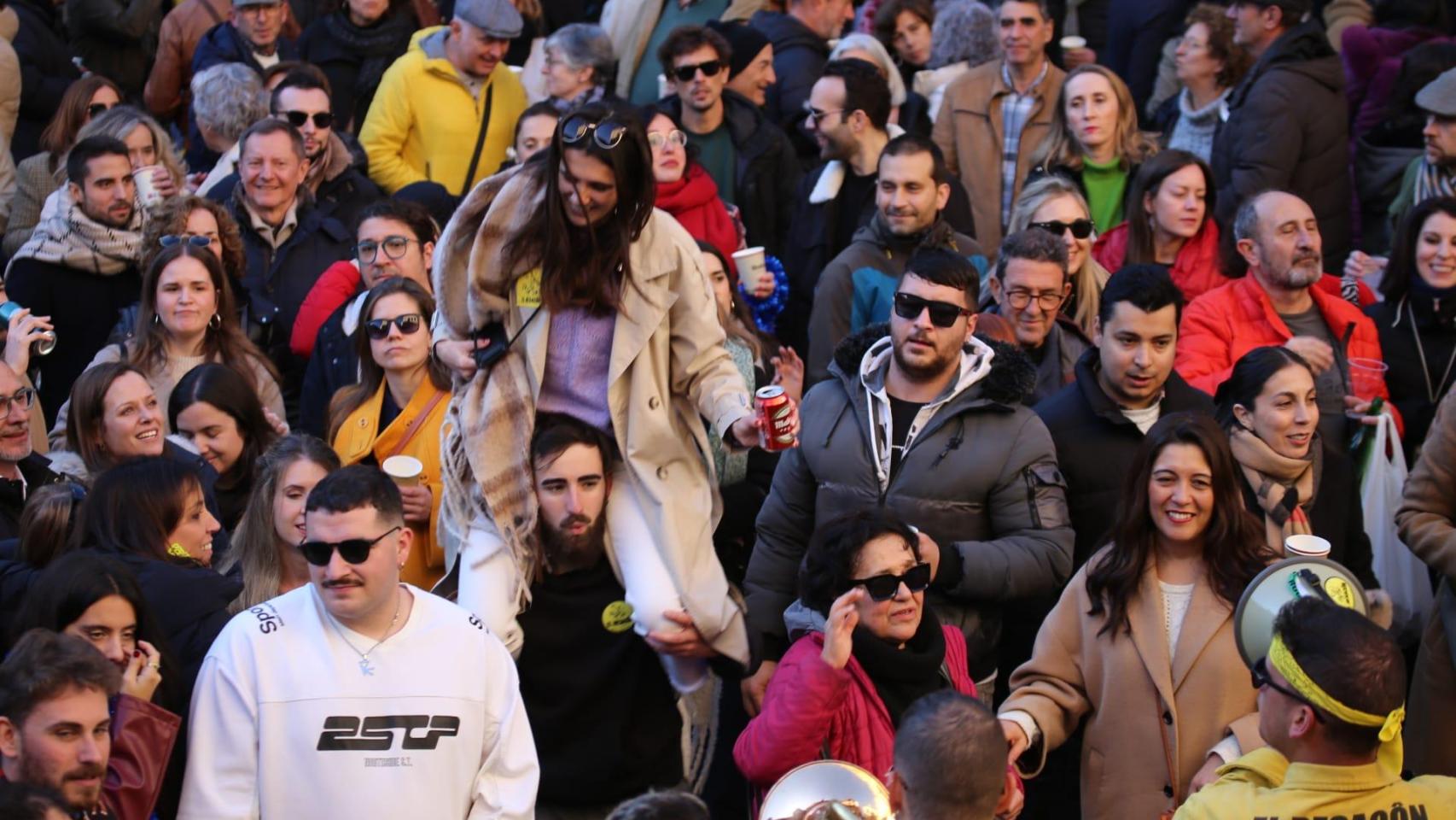 La plaza Mayor de Toledo, epicentro de la diversión y las migas navideñas en el Casco: todas las fotos