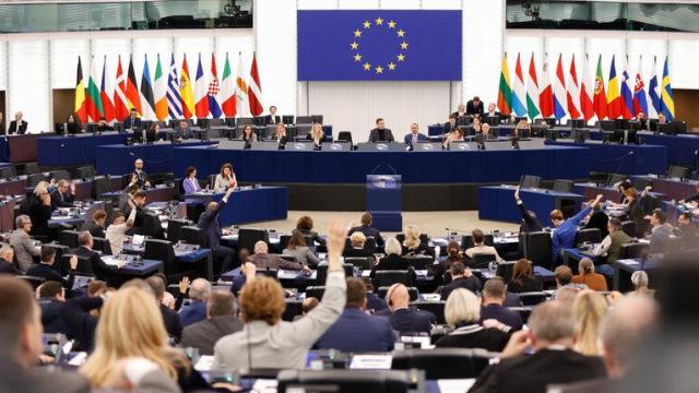 Imagen de archivo de una votación en el Parlamento Europeo.