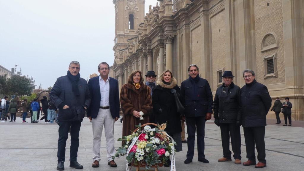 Ofrenda floral de ECOS.