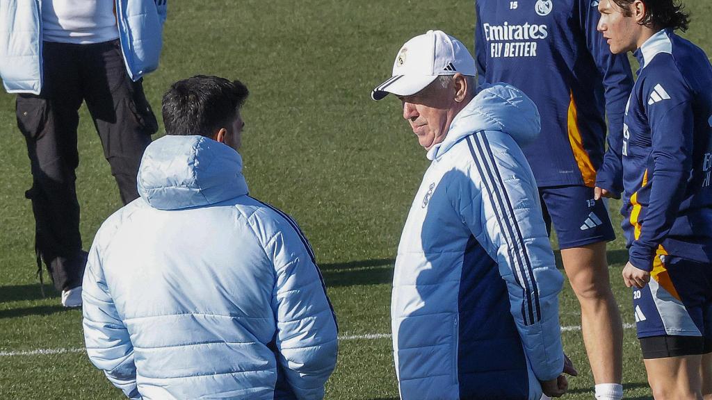 Carlo Ancelotti, durante un entrenamiento del Real Madrid