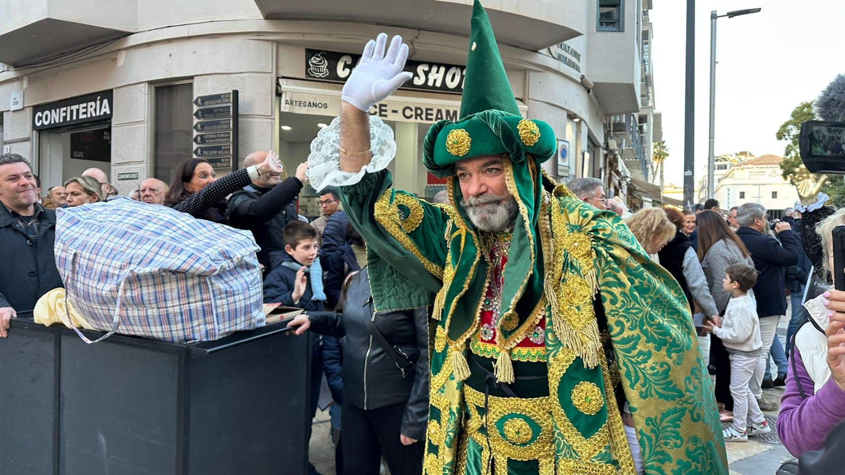 El Heraldo Real de los Reyes Magos en calle Alcazabilla.