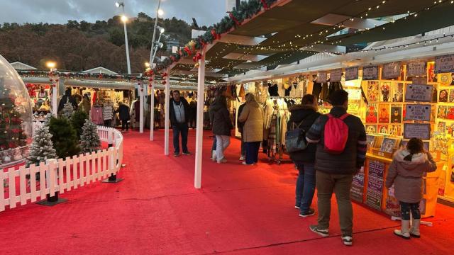 Mercadillo de navidad de Muelle Uno en Málaga.