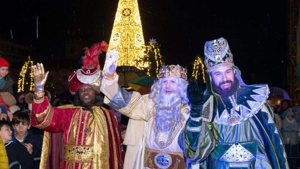 Llegada de los Reyes Magos a la praza do Obradoiro, en Santiago.