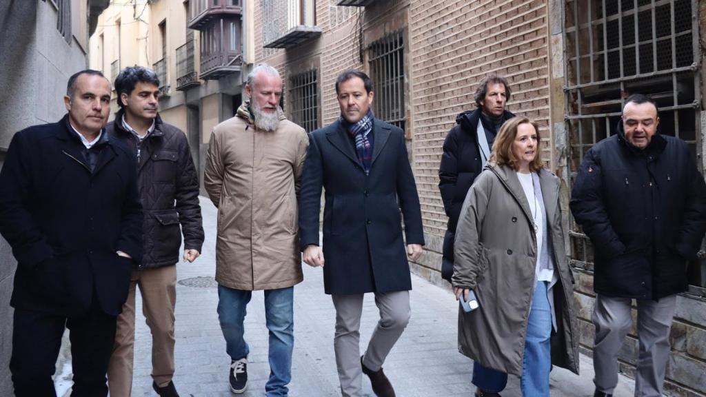 El alcalde de Toledo ha visitado este viernes el eje Alfileritos-Sillería tras concluir las obras. Fotos: Ayuntamiento.