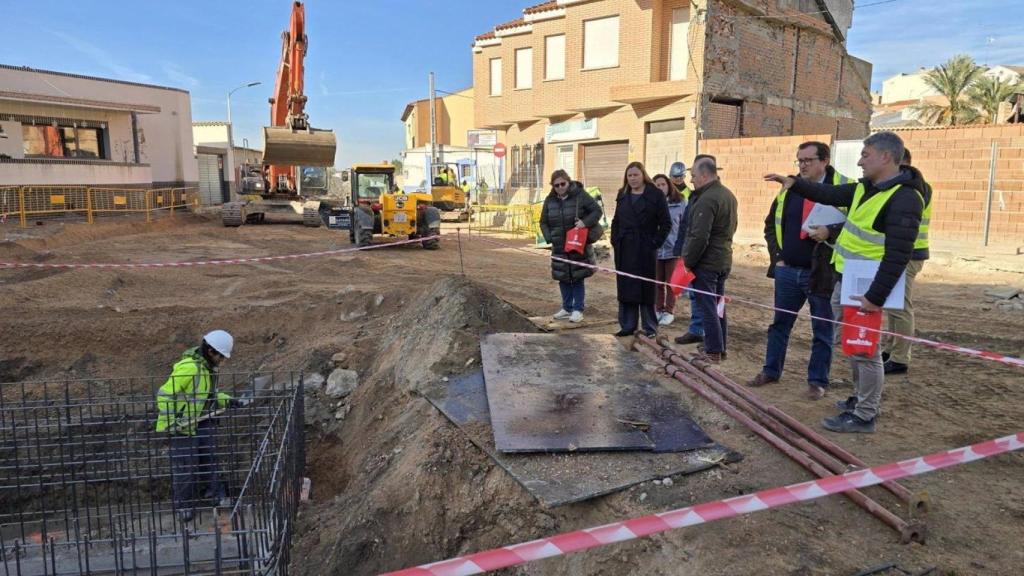 Las obras de canalización del arroyo que se están llevando a cabo en Cebolla. Foto: JCCM.