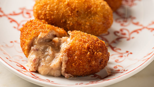 Las croquetas de jamón del chef Manu Arenilla.