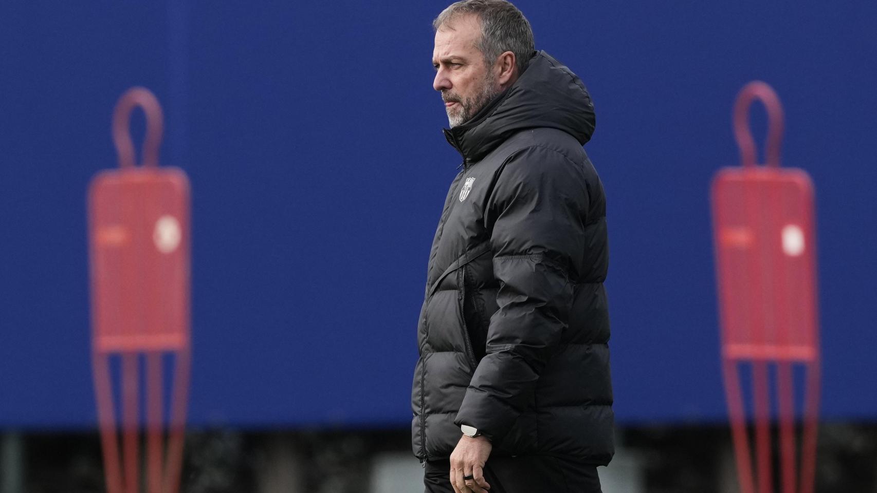 Hansi Flick, en un entrenamiento del FC Barcelona