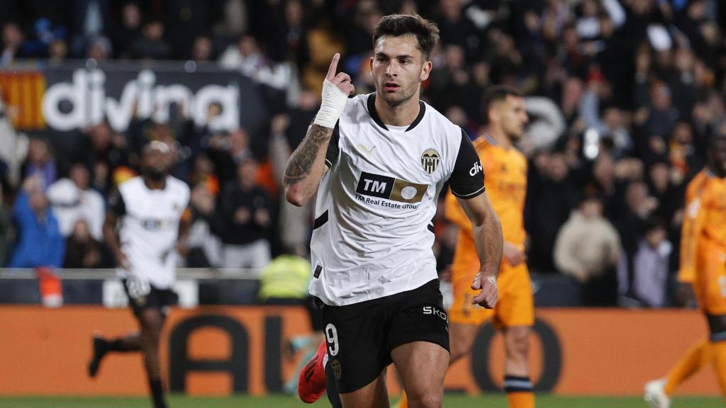 Hugo Duro celebra su gol contra el Real Madrid.