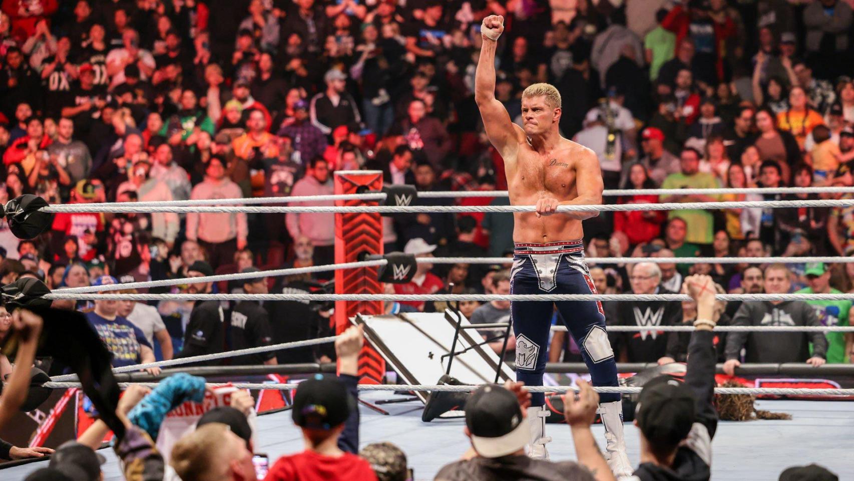 El luchador Cody Rhodes, durante un evento de WWE Raw en 2024