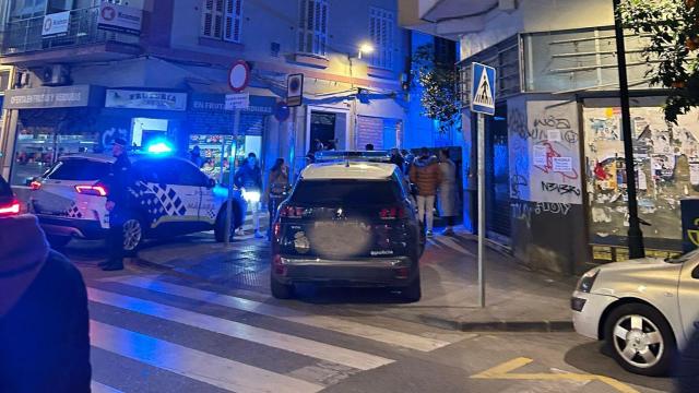 La policía en el lugar de los hechos este viernes.