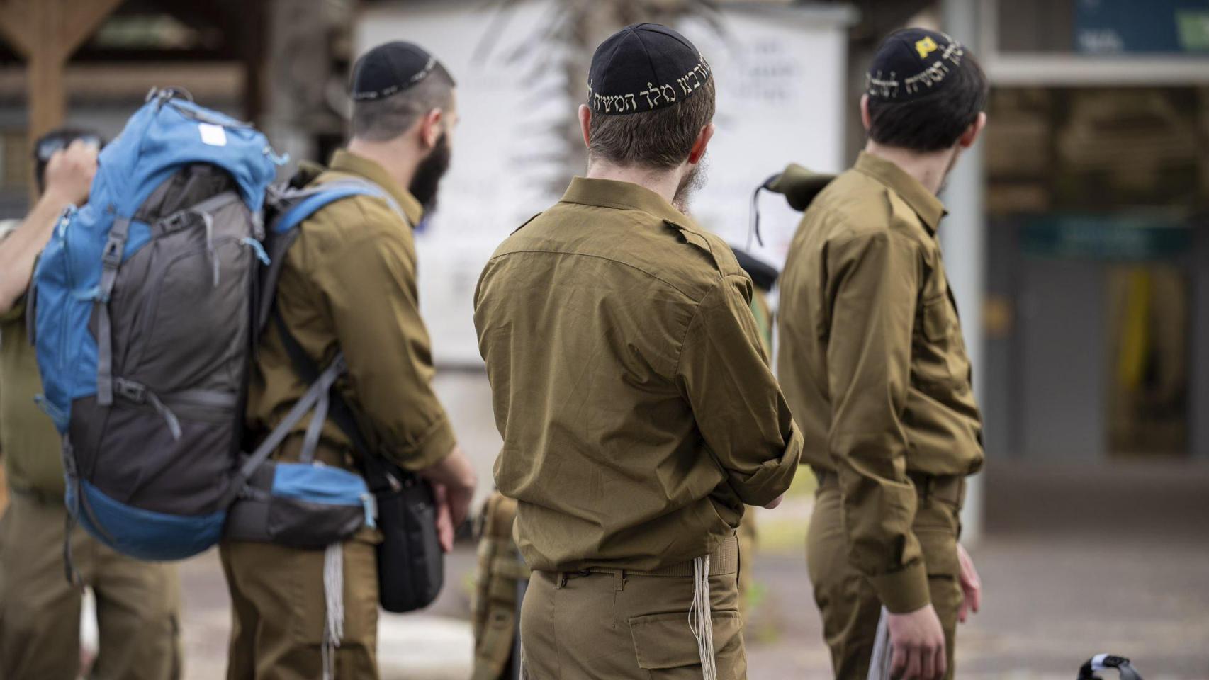 Los primeros 50 ultraortodoxos en la nueva 'Brigada Hasmonea del Ejército israelí, 5 de enero de 2025