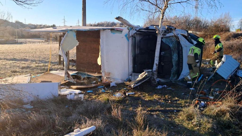 Imagen de un accidente en la CL-631 a su paso por el municipio berciano de Toreno (León)