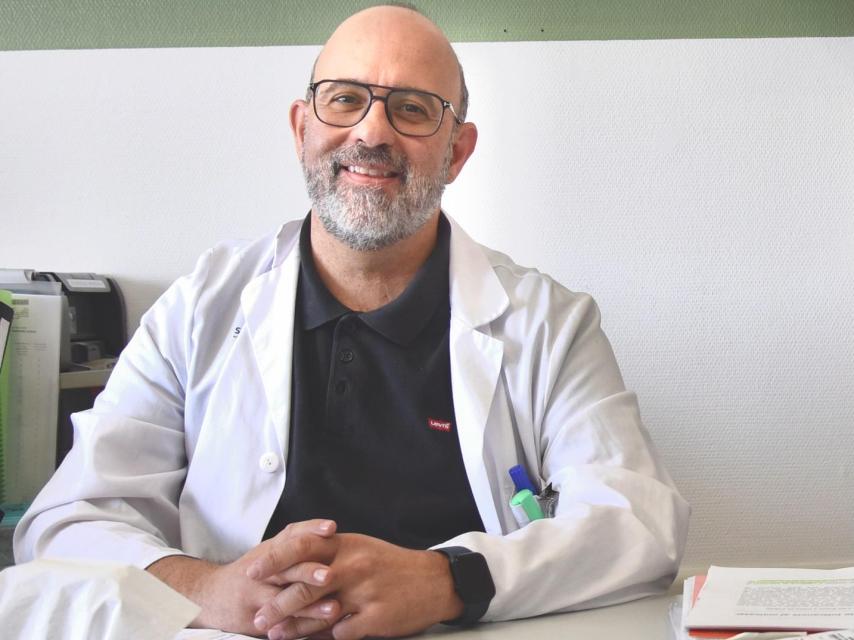 José López Santiago,  psicólogo clínico, doctor en Psicología y facultativo de la Gerencia de Atención Integrada de Albacete.