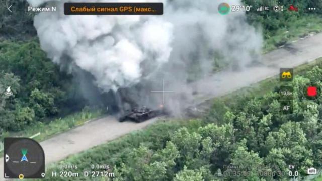 Combates entre tropas rusas y ucranianas en la región de Donetsk.