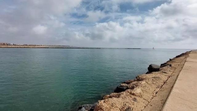 Espigón de Punta del Moral, en Ayamonte, Huelva, donde ha sido hallado el cuerpo.