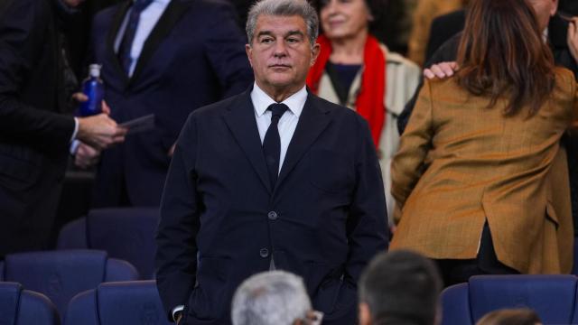 Joan Laporta, en el palco presidencial del Santiago Bernabéu