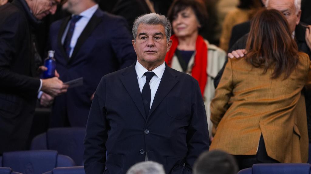 Joan Laporta, en el palco presidencial del Santiago Bernabéu