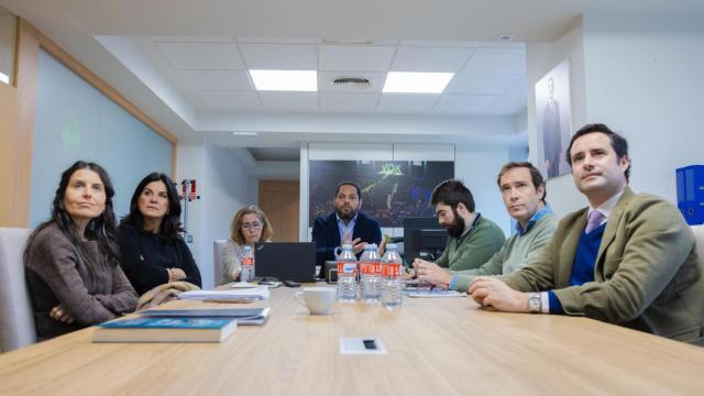 El secretario general de Vox, Ignacio Garriga, este martes en la reunión del partido.