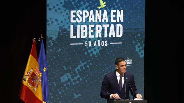 Vídeo | Sánchez celebra 50 años del fin de la dictadura con un aviso: Puede volver a ocurrir