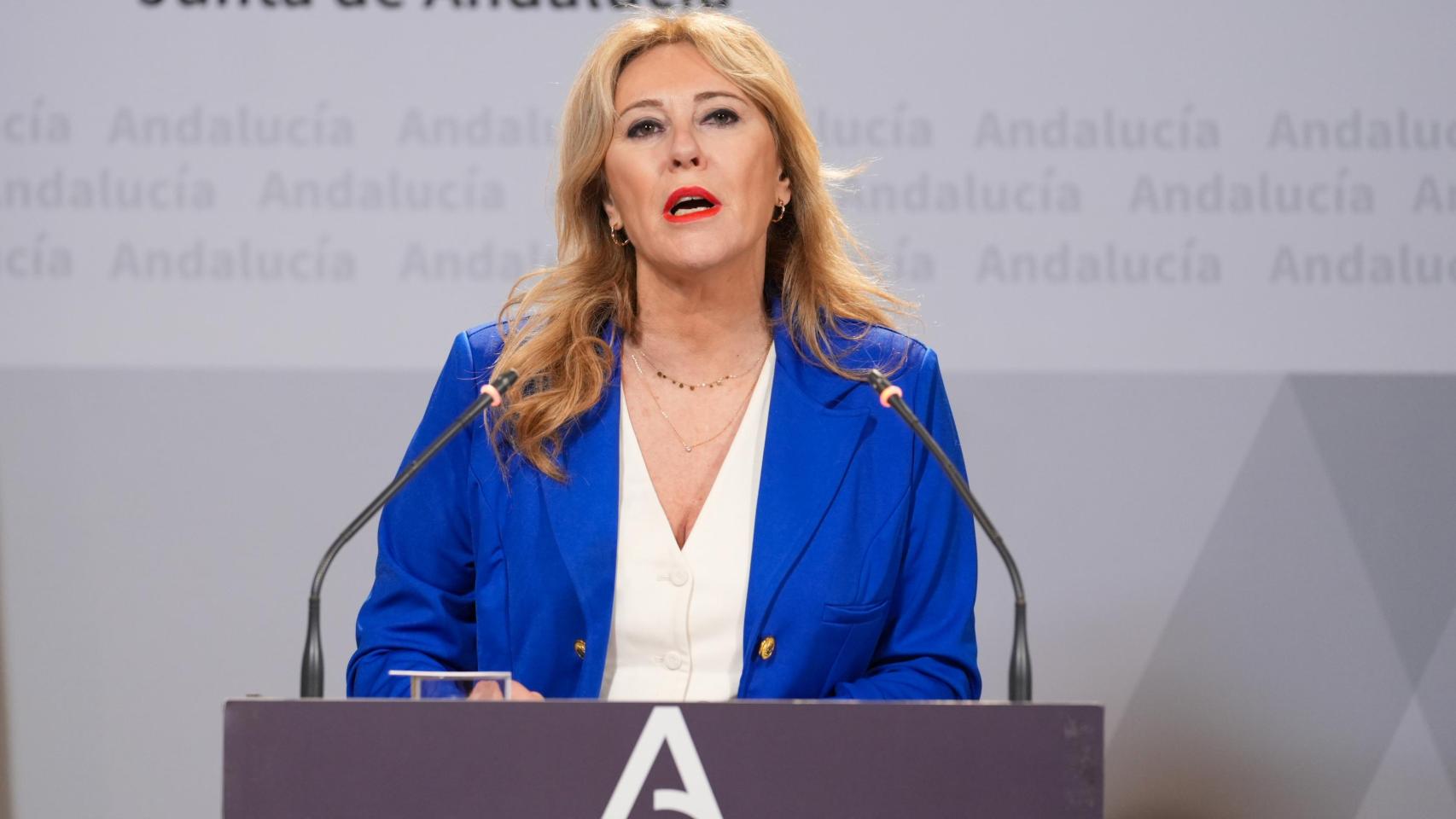 Carolina España, en la rueda de prensa posterior al Consejo de Gobierno en el palacio de San Telmo, en Sevilla.