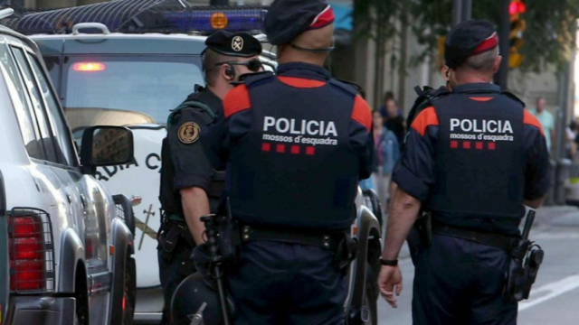 Mossos d'Esquadra.